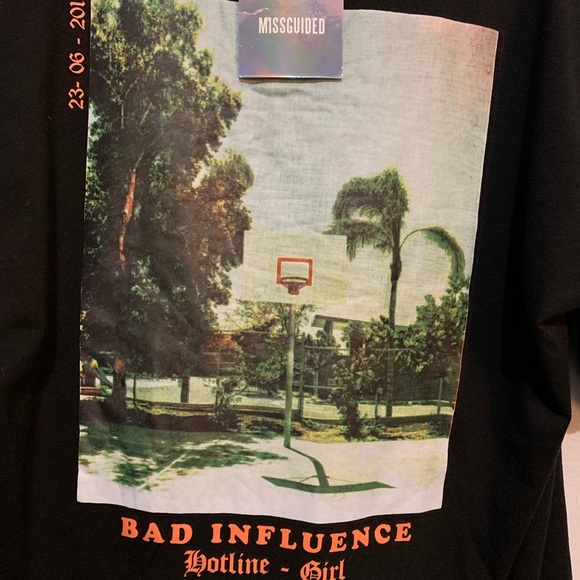 Missguided oversized t-shirt in the size US 00 - Picture 2 of 3